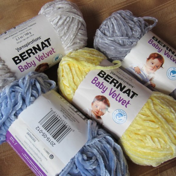 lot of 4 Bernat Baby Velvet 3.5oz/100g Skeins